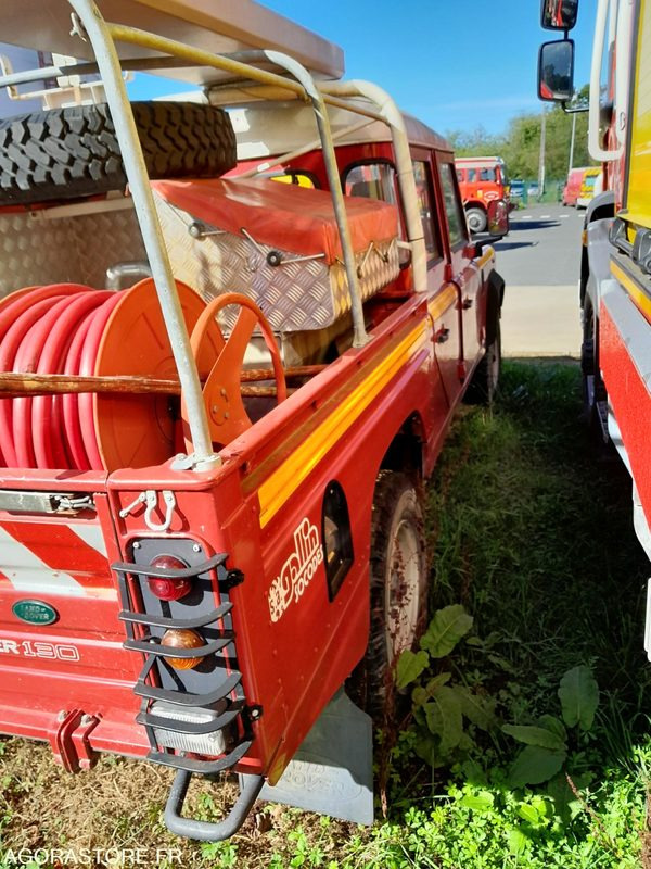 SUV Land rover Défender TDI 130 Pick-up incendie: photos 14