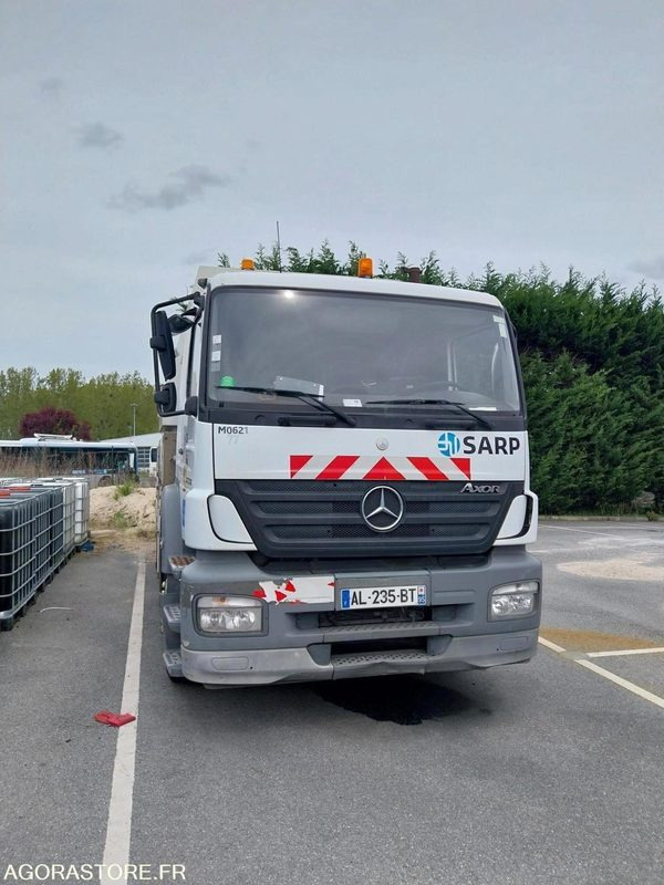 MERCEDES Actros HUWER 2006 (350000Km) NON ROULANT EXPORT UNIQUEMENT - Camion hydrocureur: photos 1 MERCEDES Actros HUWER 2006 (350000Km) NON ROULANT EXPORT UNIQUEMENT - Camion hydrocureur: photos 1