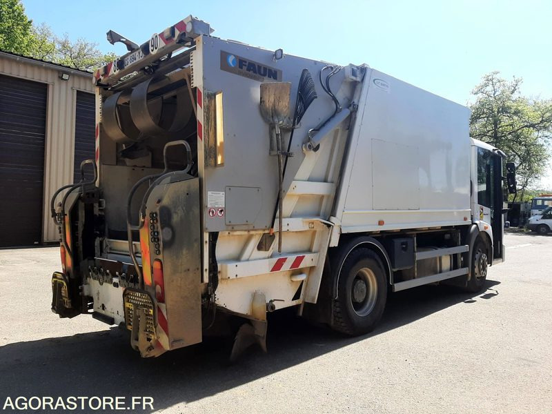 MERCEDES-BENZ Econic 1829 - 286 739 km - 2012 - Benne à ordures ménagères: photos 4 MERCEDES-BENZ Econic 1829 - 286 739 km - 2012 - Benne à ordures ménagères: photos 4