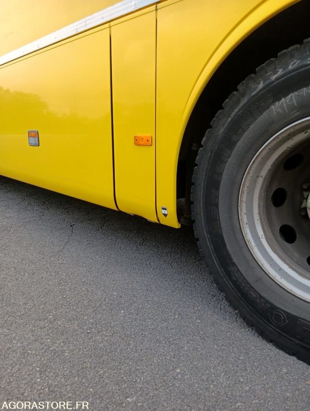 MERCEDES INTOURO N°093086 - Bus scolaire: photos 3 MERCEDES INTOURO N°093086 - Bus scolaire: photos 3