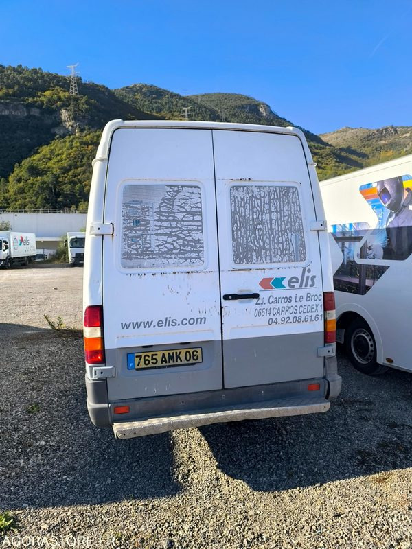 MERCEDES SPRINTER - 2000 - 351870 Kms - Fourgon utilitaire: photos 4 MERCEDES SPRINTER - 2000 - 351870 Kms - Fourgon utilitaire: photos 4