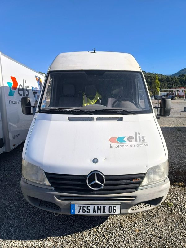 MERCEDES SPRINTER - 2000 - 351870 Kms - Fourgon utilitaire: photos 1 MERCEDES SPRINTER - 2000 - 351870 Kms - Fourgon utilitaire: photos 1