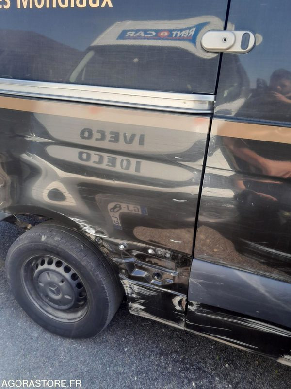 MERCEDES SPRINTER - 2020 - 137292 Kms - Fourgon utilitaire: photos 3 MERCEDES SPRINTER - 2020 - 137292 Kms - Fourgon utilitaire: photos 3