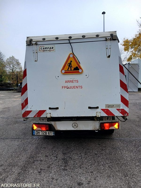 MERCEDES SPRINTER ANNEE 2014 BENNE BASCULANTE BOITE AUTO - Utilitaire benne: photos 3 MERCEDES SPRINTER ANNEE 2014 BENNE BASCULANTE BOITE AUTO - Utilitaire benne: photos 3