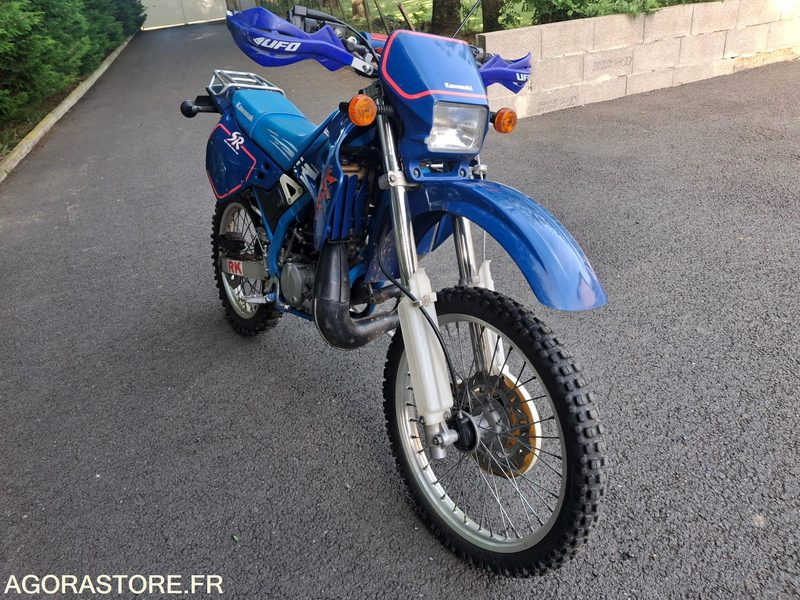 MOTO-KAWASAKI-125-KDX-1997 - Motocyclette: photos 2 MOTO-KAWASAKI-125-KDX-1997 - Motocyclette: photos 2