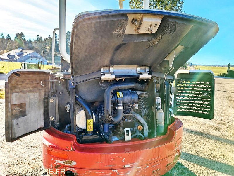 Mini-pelle Takeuchi TB23R - 2017 - 2051H - Pelle: photos 4 Mini-pelle Takeuchi TB23R - 2017 - 2051H - Pelle: photos 4
