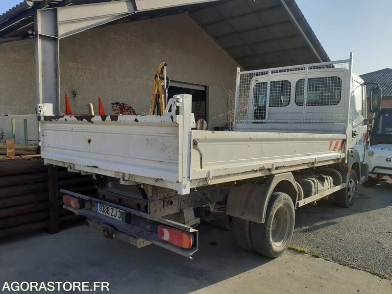 NISSAN ATLEON - Utilitaire benne: photos 3 NISSAN ATLEON - Utilitaire benne: photos 3