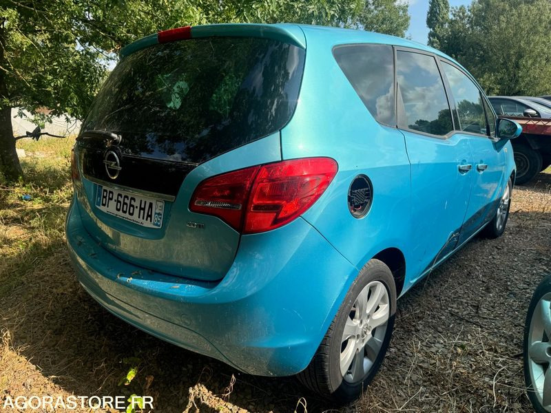 OPEL MERIVA 1.7 CDTI 110 CV - Voiture: photos 3 OPEL MERIVA 1.7 CDTI 110 CV - Voiture: photos 3