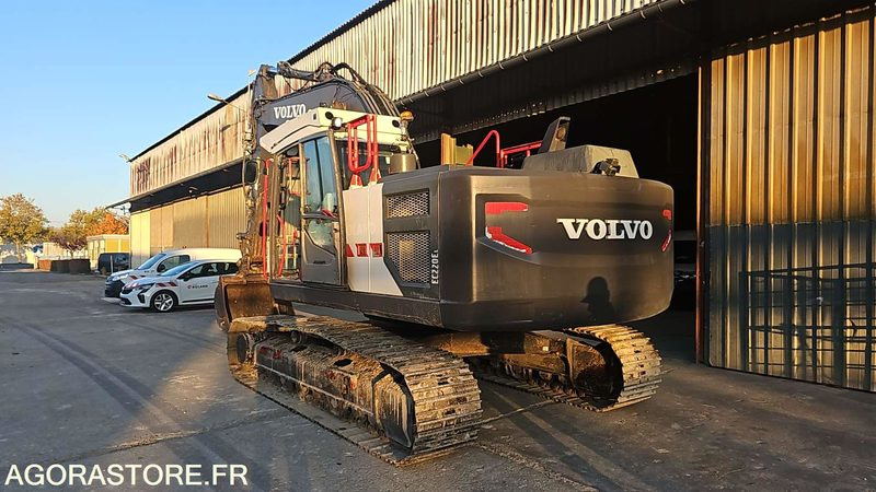 PELLE A CHENILLE VOLVO EC220 EL - 2015 / 10661H (MPC021) - Pelle: photos 3 PELLE A CHENILLE VOLVO EC220 EL - 2015 / 10661H (MPC021) - Pelle: photos 3