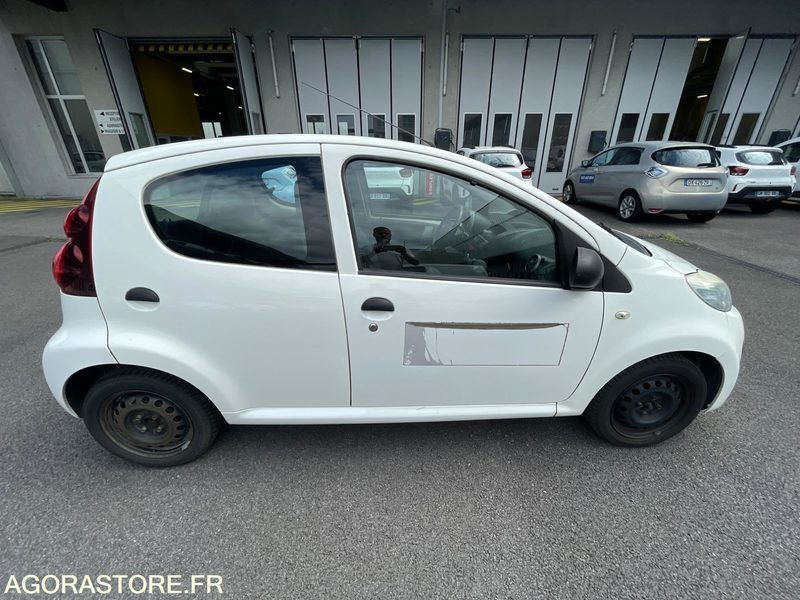 PEUGEOT 107 CL-911-LP - Voiture: photos 4 PEUGEOT 107 CL-911-LP - Voiture: photos 4