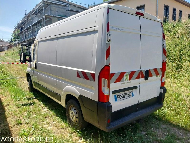 PEUGEOT BOXER FOURGON L2H2 110CH - Fourgon utilitaire: photos 4 PEUGEOT BOXER FOURGON L2H2 110CH - Fourgon utilitaire: photos 4