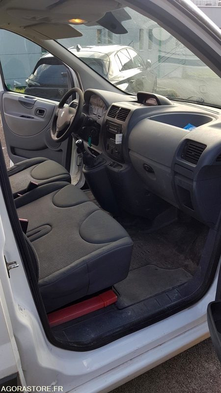 Fourgonnette PEUGEOT EXPERT  2009     134695 Kms: photos 6