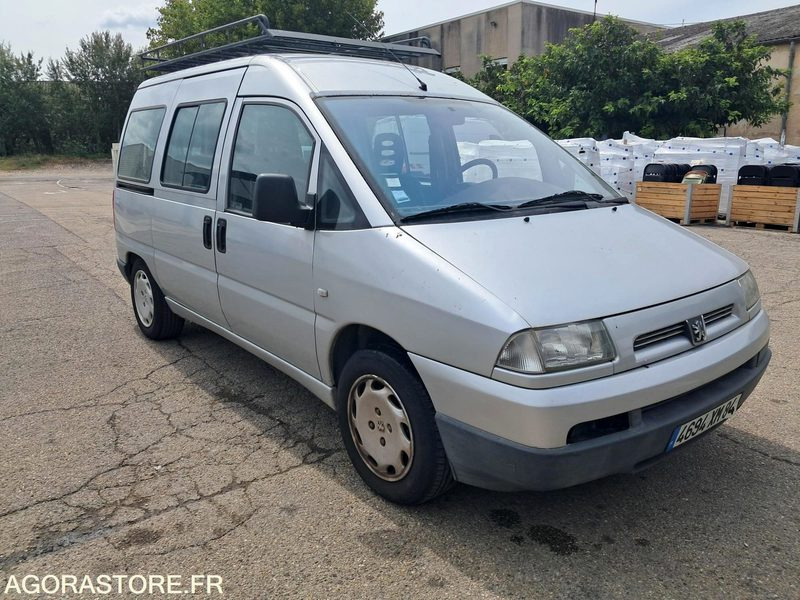 PEUGEOT EXPERT COMBI 8 PLACES - Minibus, Transport de personnes: photos 2 PEUGEOT EXPERT COMBI 8 PLACES - Minibus, Transport de personnes: photos 2