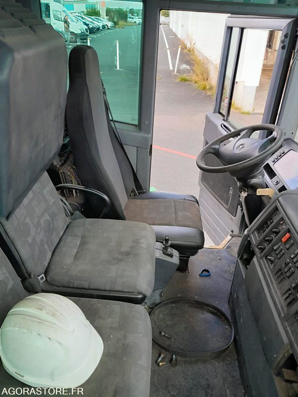 PL BOM MERCEDES - Benne à ordures ménagères: photos 4 PL BOM MERCEDES - Benne à ordures ménagères: photos 4