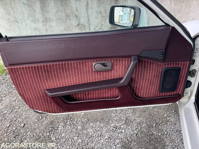 Voiture PORSCHE 944 2.5 163ch BVA - EN L'ETAT: photos 8