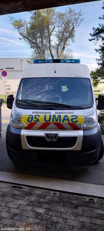 Peugeot BOXER, 3L HDI, 2012, 329317 kms, moteur 63435kms - Ambulance: photos 1 Peugeot BOXER, 3L HDI, 2012, 329317 kms, moteur 63435kms - Ambulance: photos 1