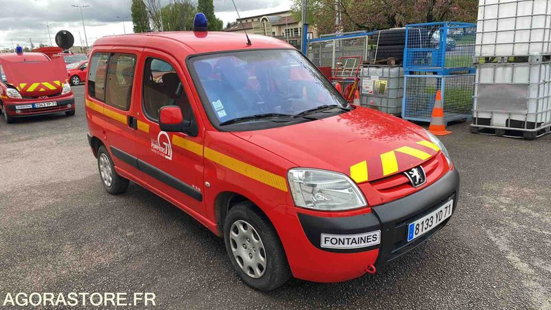 Peugeot - Partner Totem - 2006 - 130773KMS - 8133YD71 - Fourgonnette: photos 3 Peugeot - Partner Totem - 2006 - 130773KMS - 8133YD71 - Fourgonnette: photos 3