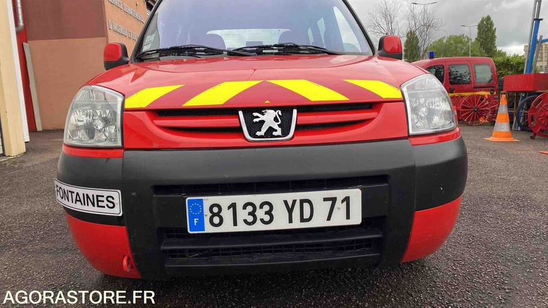 Peugeot - Partner Totem - 2006 - 130773KMS - 8133YD71 - Fourgonnette: photos 2 Peugeot - Partner Totem - 2006 - 130773KMS - 8133YD71 - Fourgonnette: photos 2