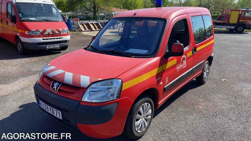 Peugeot - Partner Totem - 2006 - 188288KMS - 8139YD71 - Fourgonnette: photos 1 Peugeot - Partner Totem - 2006 - 188288KMS - 8139YD71 - Fourgonnette: photos 1