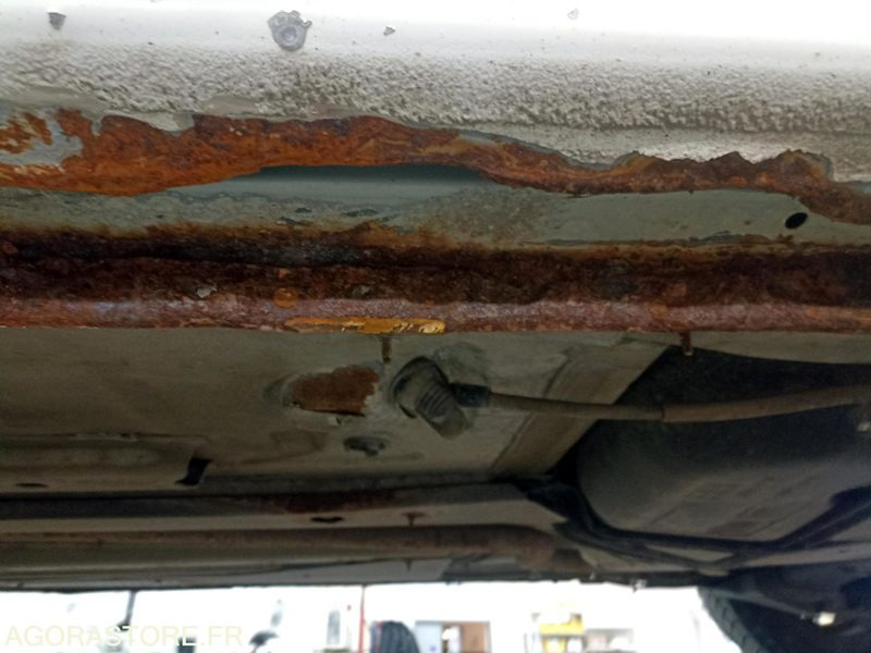 Peugeot Partner (pour pièces) - Fourgonnette: photos 5 Peugeot Partner (pour pièces) - Fourgonnette: photos 5