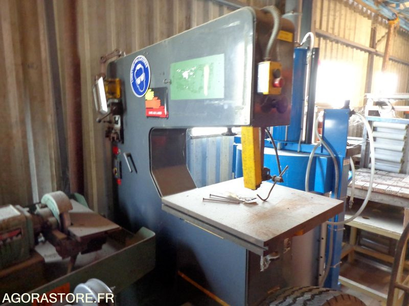 RARE SCIE a ruban verticale a métaux ULTRA - Machine à métaux: photos 2 RARE SCIE a ruban verticale a métaux ULTRA - Machine à métaux: photos 2