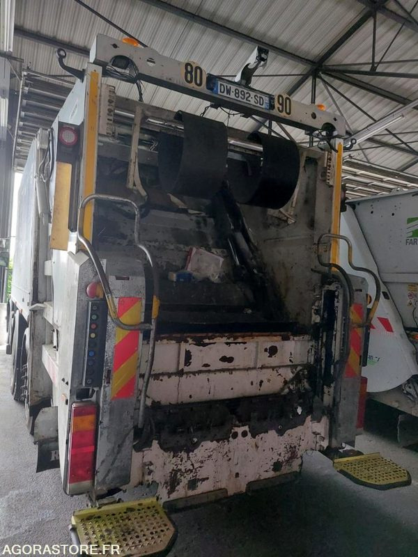 RENAULT - BOM Premium - 2008 / 412 258 km - DW-892-SD (BARA - R51651) - Benne à ordures ménagères: photos 2 RENAULT - BOM Premium - 2008 / 412 258 km - DW-892-SD (BARA - R51651) - Benne à ordures ménagères: photos 2