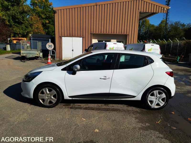 RENAULT CLIO DE 2013 AVEC 258818 KM - Voiture: photos 4 RENAULT CLIO DE 2013 AVEC 258818 KM - Voiture: photos 4