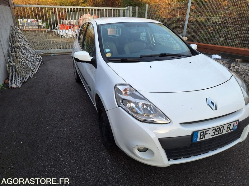 RENAULT CLIO3 Phase2 _ 3 places _ Diesel 1.5DCI - Voiture: photos 2 RENAULT CLIO3 Phase2 _ 3 places _ Diesel 1.5DCI - Voiture: photos 2