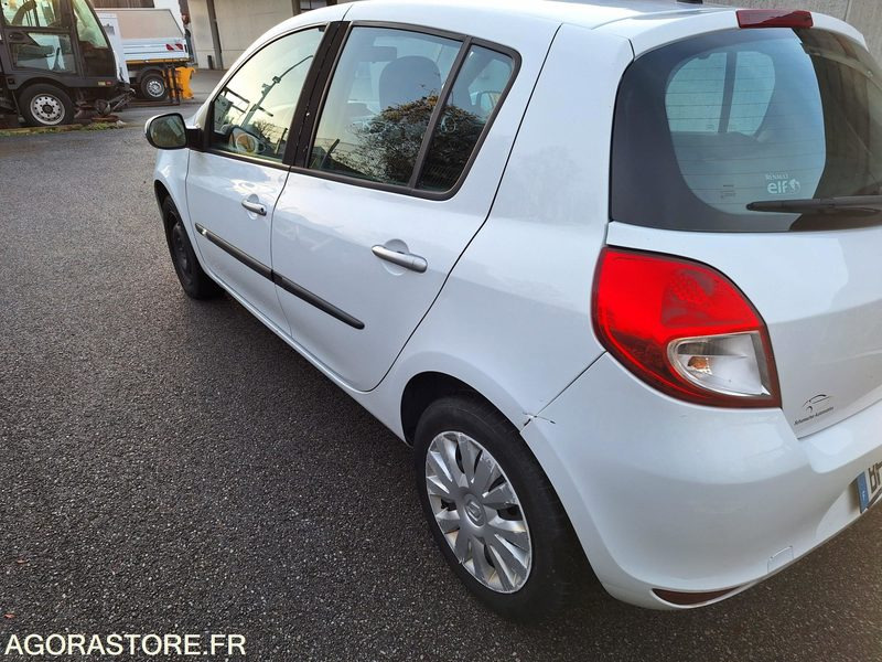 RENAULT CLIO3 Phase2 _ 3 places _ Diesel 1.5DCI - Voiture: photos 3 RENAULT CLIO3 Phase2 _ 3 places _ Diesel 1.5DCI - Voiture: photos 3