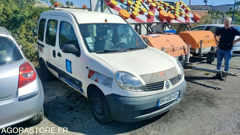 RENAULT KANGOO - 2007 - 197761 KM - Voiture: photos 2 RENAULT KANGOO - 2007 - 197761 KM - Voiture: photos 2