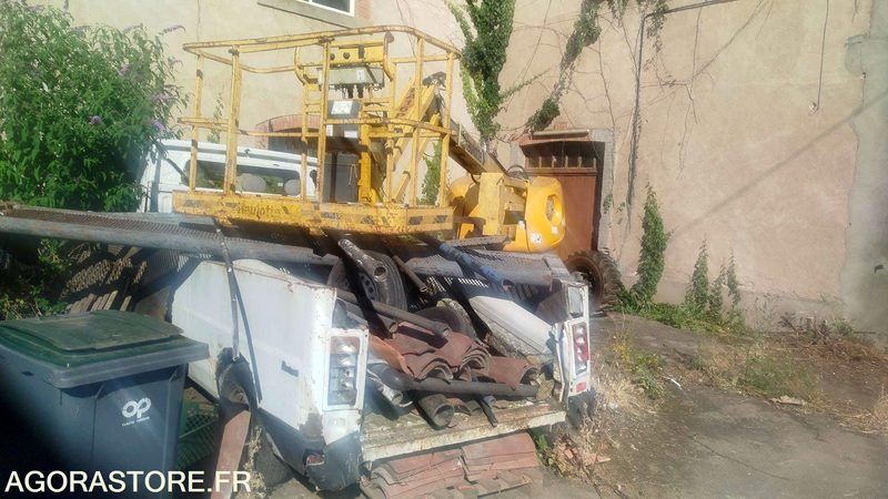 RENAULT MASTER - 2002 - Fourgon utilitaire: photos 4 RENAULT MASTER - 2002 - Fourgon utilitaire: photos 4