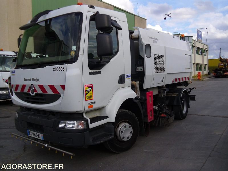 RENAULT MIDLUM 220.12 E5 - Balayeuse Châssis 5.5m3 - 2010 / 150000 KM (AY888WL) - Balayeuse de voirie: photos 1 RENAULT MIDLUM 220.12 E5 - Balayeuse Châssis 5.5m3 - 2010 / 150000 KM (AY888WL) - Balayeuse de voirie: photos 1