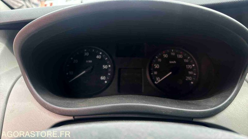 RENAULT - TRAFIC - 2012 - 262067kms - Fourgon utilitaire: photos 4 RENAULT - TRAFIC - 2012 - 262067kms - Fourgon utilitaire: photos 4