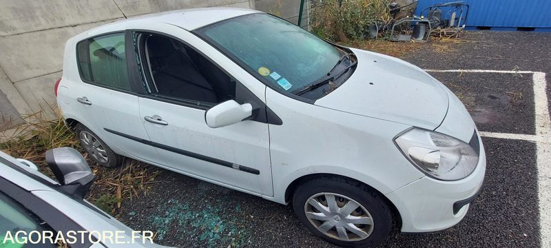 Renault Clio - 2008 - Voiture: photos 5 Renault Clio - 2008 - Voiture: photos 5