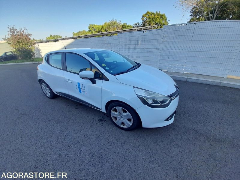 Renault - Clio - 2013 - 160098KM - Voiture: photos 2 Renault - Clio - 2013 - 160098KM - Voiture: photos 2