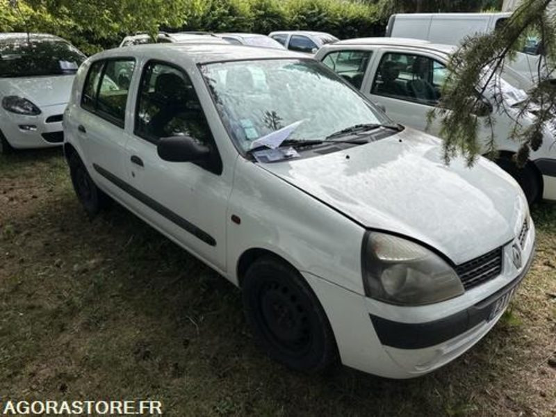Renault Clio - 211ANT57 - Voiture: photos 2 Renault Clio - 211ANT57 - Voiture: photos 2