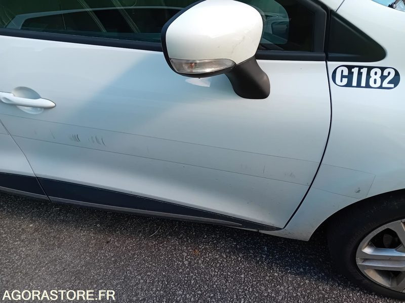 Renault Clio 4 - 2018 - 59832 kms - Voiture: photos 4 Renault Clio 4 - 2018 - 59832 kms - Voiture: photos 4