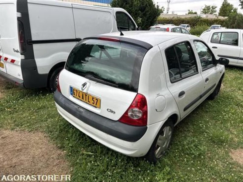 Renault Clio - 674ATL57 - Voiture: photos 3 Renault Clio - 674ATL57 - Voiture: photos 3