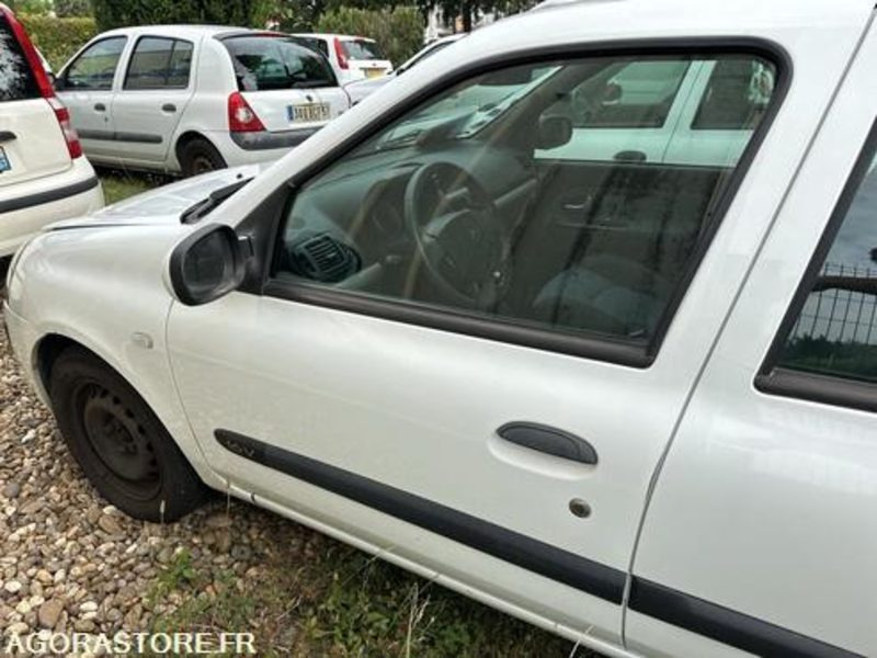Voiture Renault Clio - 906BHF57: photos 14