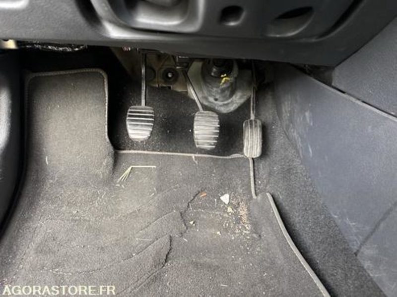 Voiture Renault Clio - 906BHF57: photos 19