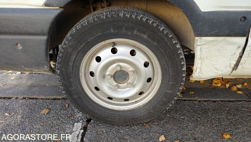 Renault Master - 2003 - 168021km - Fourgon utilitaire: photos 3 Renault Master - 2003 - 168021km - Fourgon utilitaire: photos 3