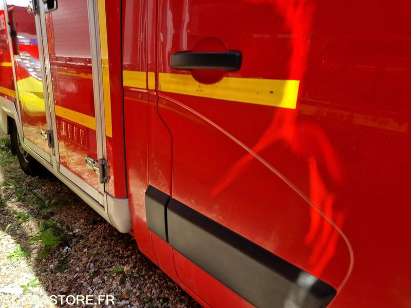 Renault Master - 2011 - 270594 - CE149HL - Ambulance: photos 4 Renault Master - 2011 - 270594 - CE149HL - Ambulance: photos 4