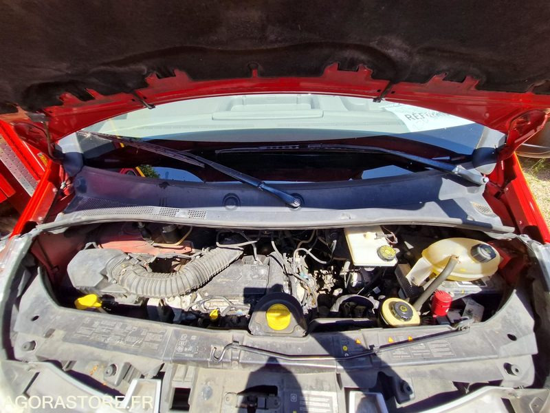 Renault Master - 2011 - 270594 - CE149HL - Ambulance: photos 3 Renault Master - 2011 - 270594 - CE149HL - Ambulance: photos 3