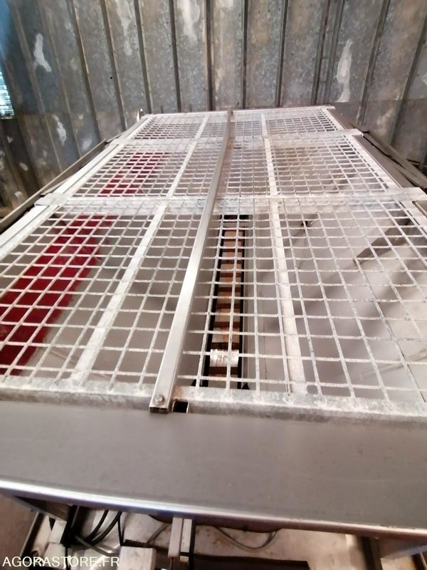 Saleuse benne poids lourd 19T - Epandeur de sable: photos 3 Saleuse benne poids lourd 19T - Epandeur de sable: photos 3