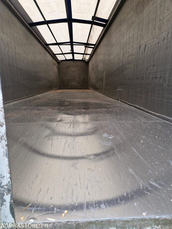 REMORQUE CEREALIERE SAMRO 70 M3 MINES FAVORABLE - Semi-remorque: photos 5 REMORQUE CEREALIERE SAMRO 70 M3 MINES FAVORABLE - Semi-remorque: photos 5