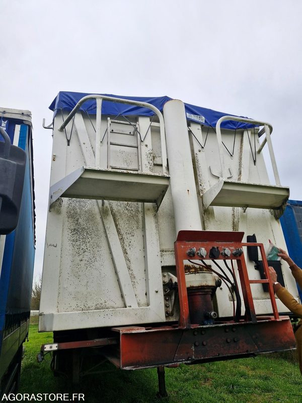 REMORQUE CEREALIERE SAMRO 70 M3 MINES FAVORABLE - Semi-remorque: photos 4 REMORQUE CEREALIERE SAMRO 70 M3 MINES FAVORABLE - Semi-remorque: photos 4
