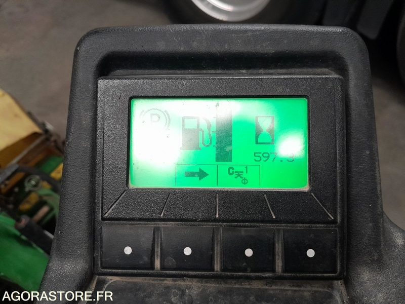 TONDEUSE AUTOPORTEE DE GREEN 2750E CUT DSL JOHN DEERE - 2024 / 600H - Matériel de jardinage: photos 5 TONDEUSE AUTOPORTEE DE GREEN 2750E CUT DSL JOHN DEERE - 2024 / 600H - Matériel de jardinage: photos 5