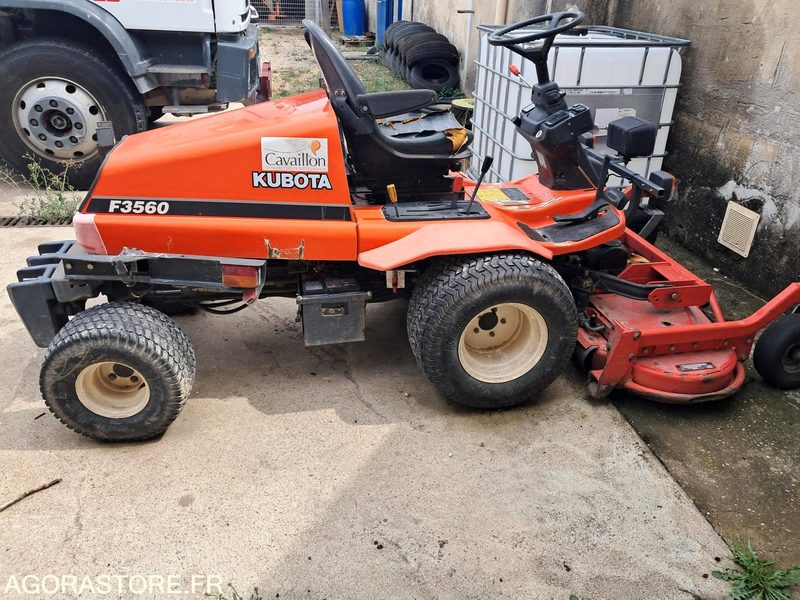 TONDEUSE AUTOPORTEE FRONTALE F3560 KUBOTA - Motofaucheuse: photos 2 TONDEUSE AUTOPORTEE FRONTALE F3560 KUBOTA - Motofaucheuse: photos 2