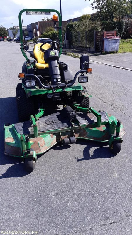 TONDEUSE FRONTALE JOHN DEERE - Motofaucheuse: photos 2 TONDEUSE FRONTALE JOHN DEERE - Motofaucheuse: photos 2