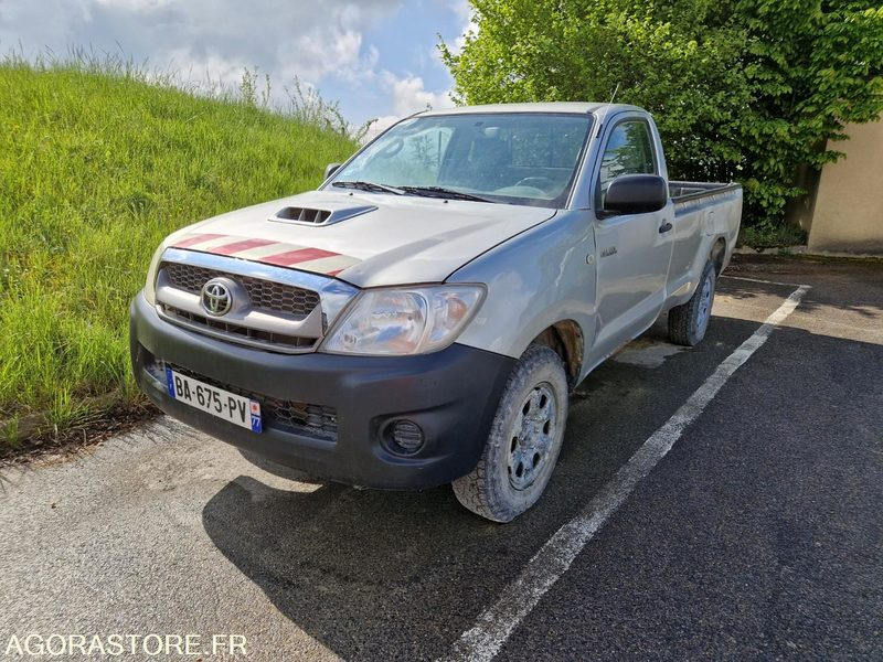 TOYOTA HILLUX - BA675PV - 2010 / 141 633 KM - Voiture: photos 1 TOYOTA HILLUX - BA675PV - 2010 / 141 633 KM - Voiture: photos 1